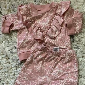 Baby girl outfit 0-3 months